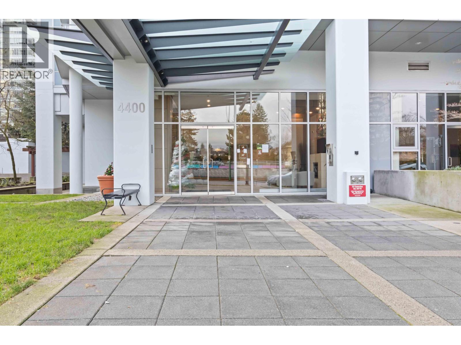 2803 4400 BUCHANAN Street - photo 2