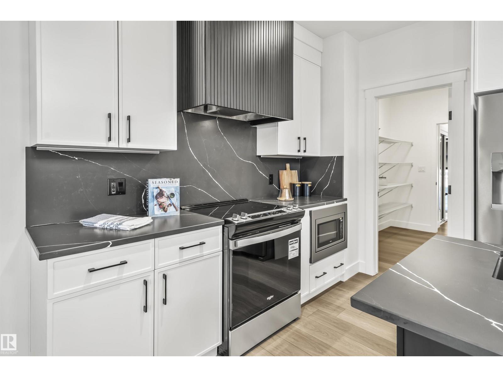 68 FENWYCK BV - Photo 4 of 49, Spruce Grove, Alberta