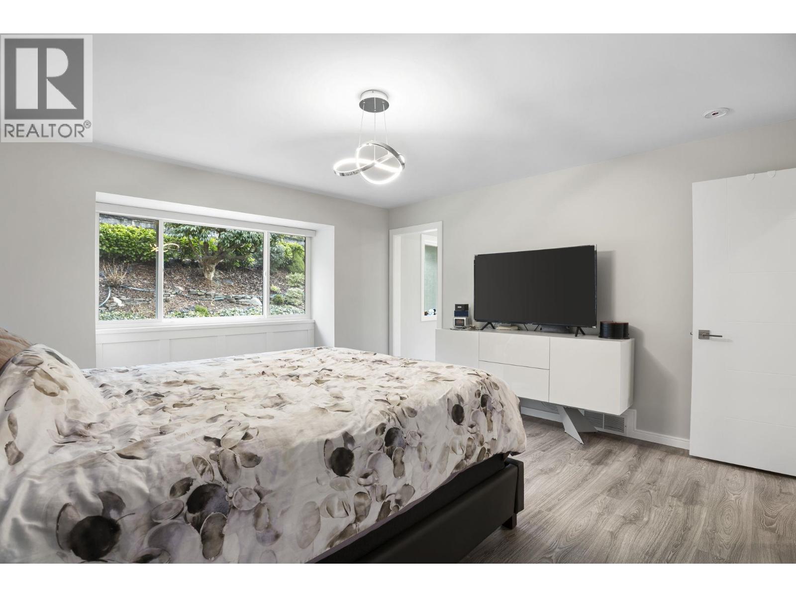 2268 NACHT AVENUE, Port Coquitlam