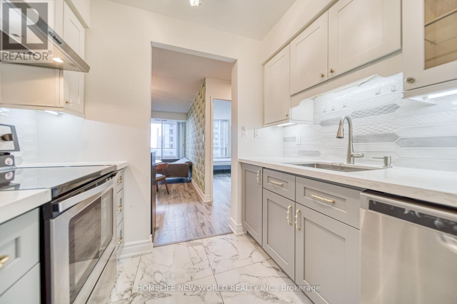 #1908 35 EMPRESS AVENUE - 14
