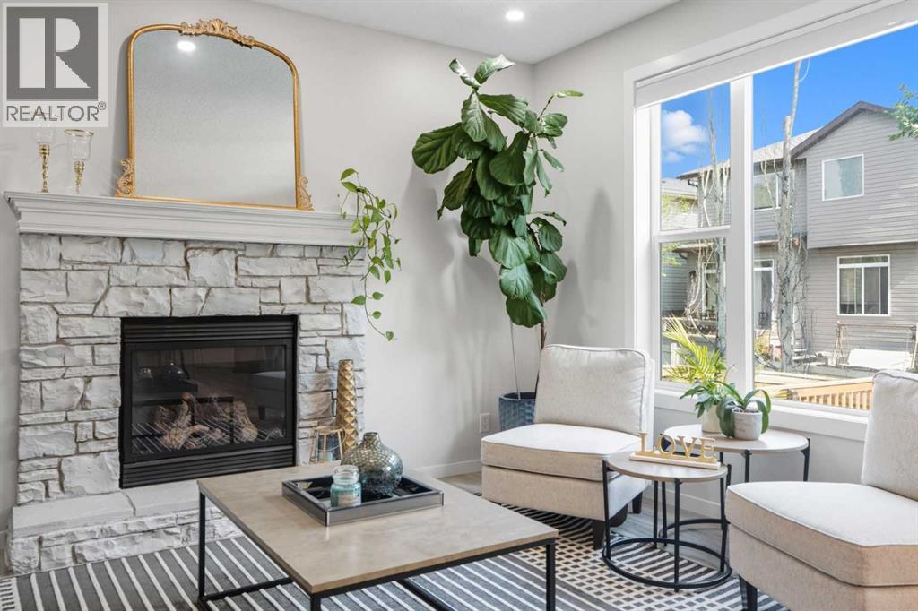 Single Family House for Sale in  Everoak Drive SW Evergreen Calgary 