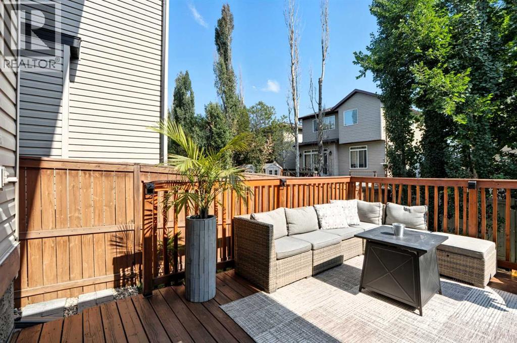 Single Family House for Sale in  Everoak Drive SW Evergreen Calgary 