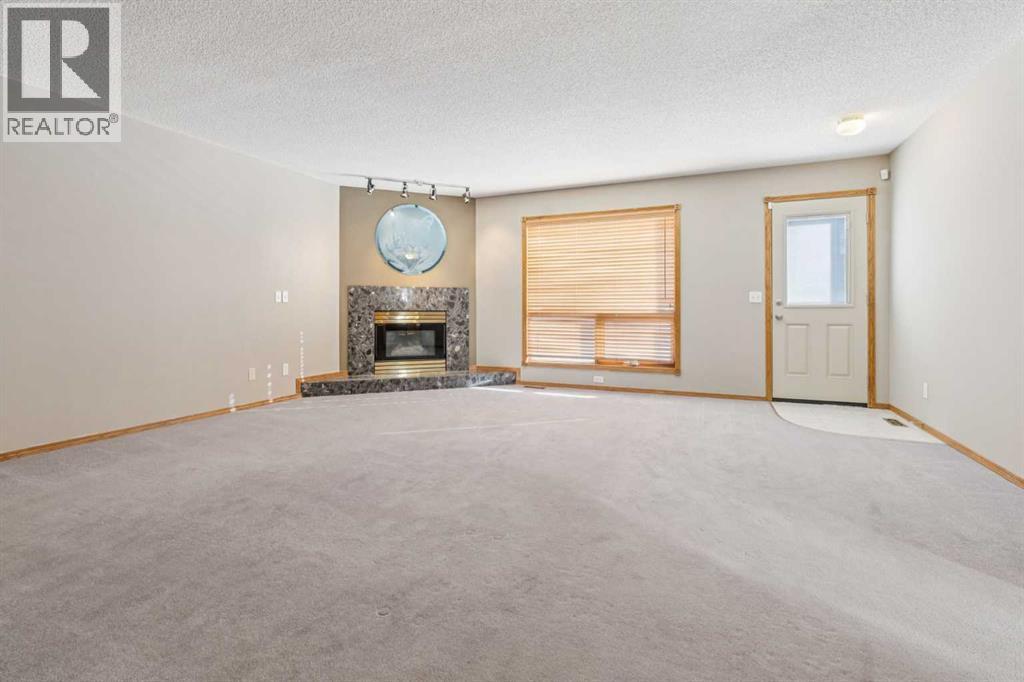 Single Family House 3 Level for Sale in  California Boulevard NE Monterey Park Calgary 