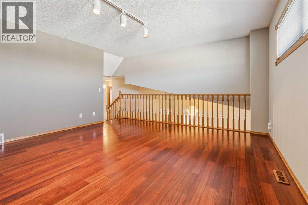 Single Family House 3 Level for Sale in  California Boulevard NE Monterey Park Calgary 