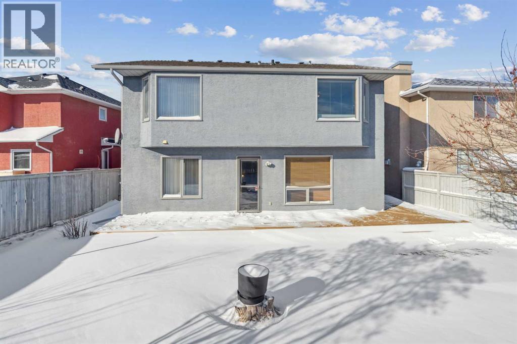 Single Family House 3 Level for Sale in  California Boulevard NE Monterey Park Calgary 