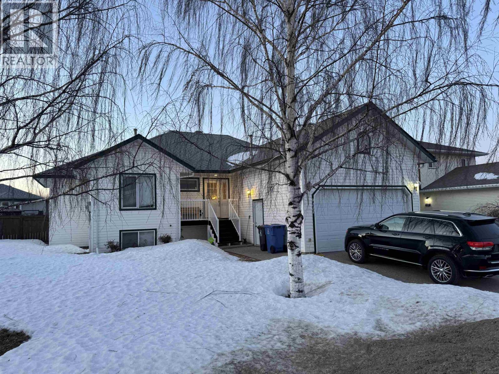 9111 112 AVENUE, Fort St. John