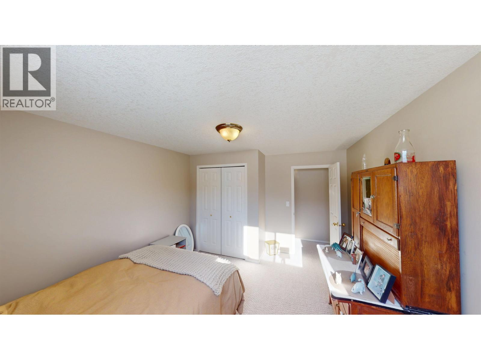 9111 112 AVENUE, Fort St. John