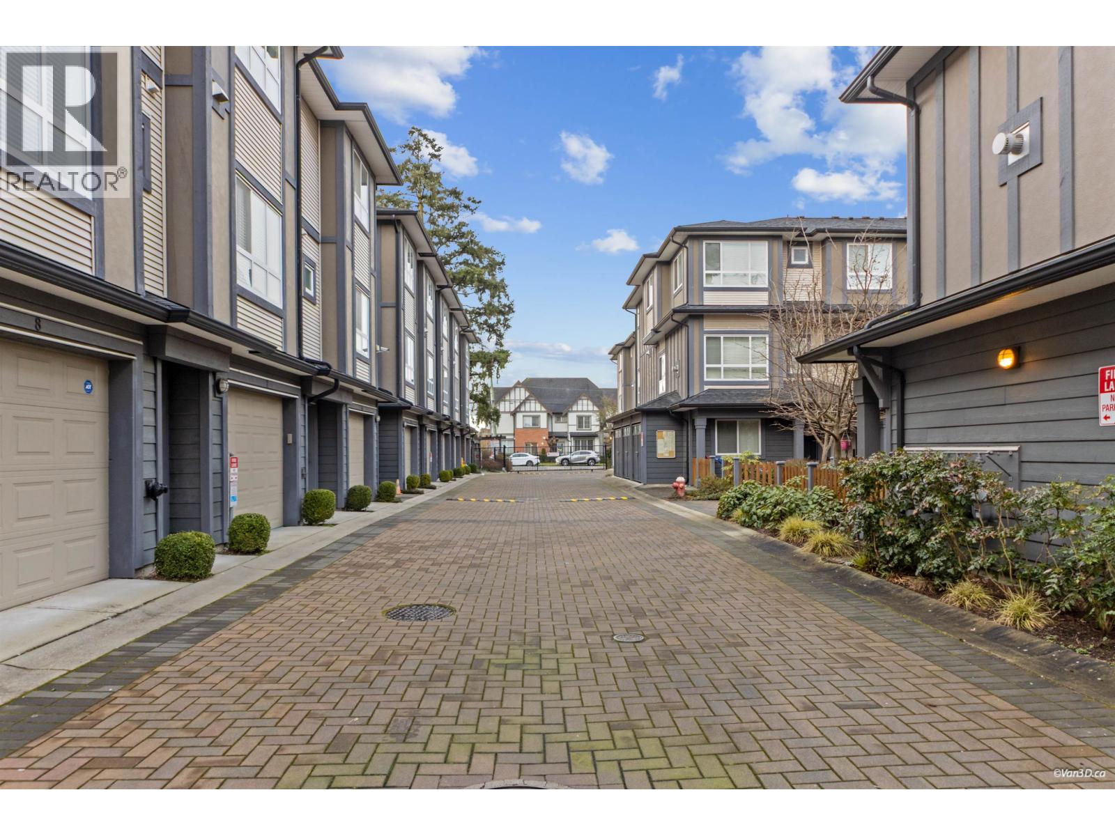 10 7691 BRIDGE STREET, Richmond