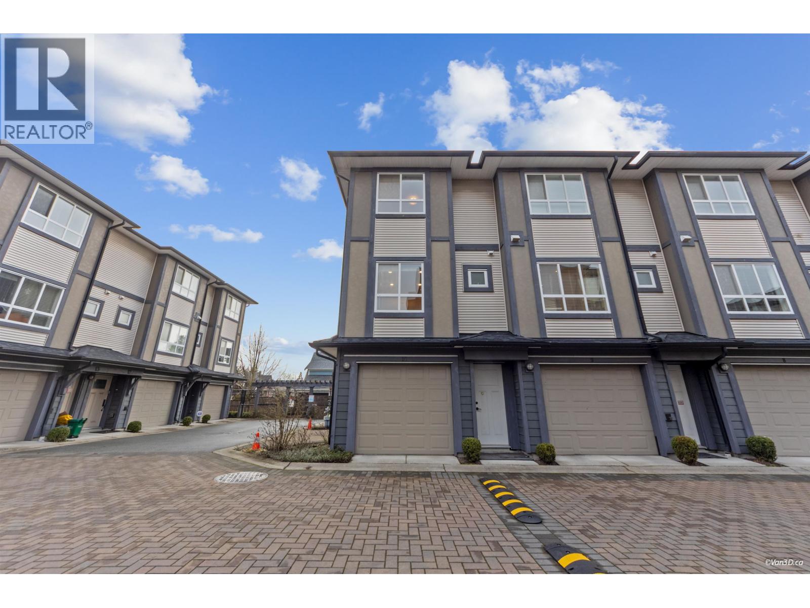 10 7691 BRIDGE STREET, Richmond