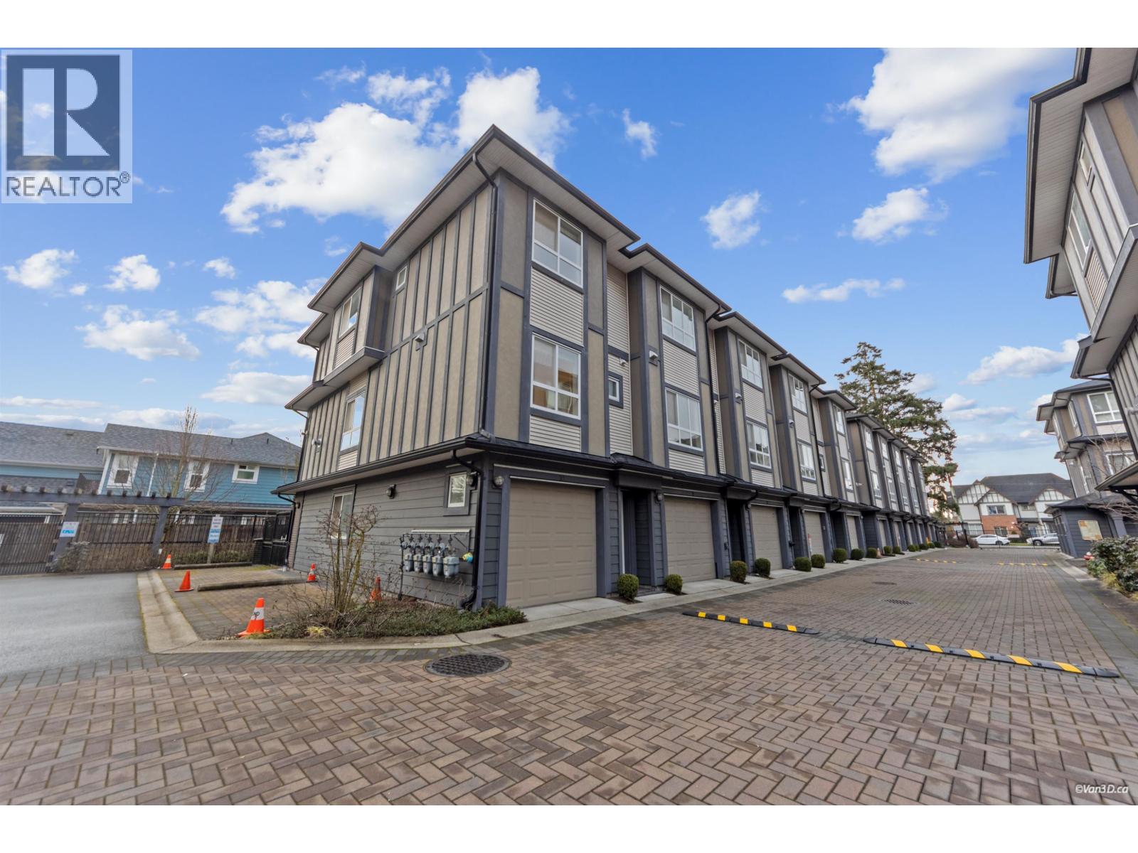 10 7691 BRIDGE STREET, Richmond