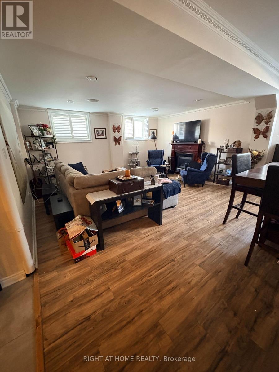 86 PETER STREET - Photo 2 of 15, Markham (Old Markham Village), Ontario