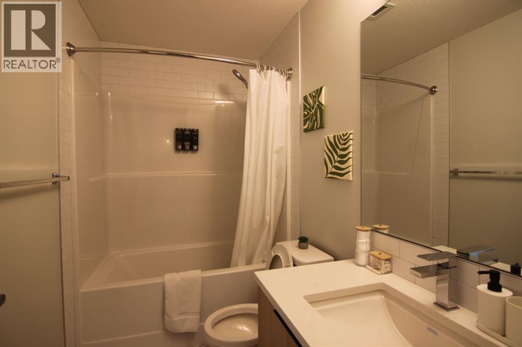 #1207 220 SETON GROVE SE - 33