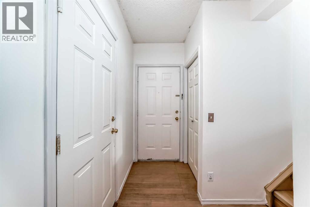 Single Family House 4 Level for Sale in  Saddlecreek Terrace NE Saddle Ridge Calgary 