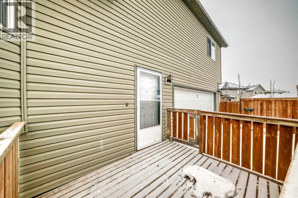 Single Family House 4 Level for Sale in  Saddlecreek Terrace NE Saddle Ridge Calgary 