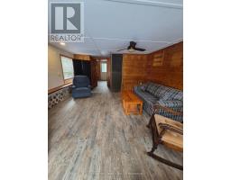 Primary Bedroom - 579 Cape Hurd Road, Northern Bruce Peninsula, ON N0H2R0 Photo 8