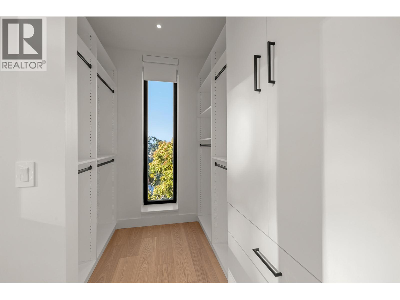 595 W 29TH AVENUE, Vancouver