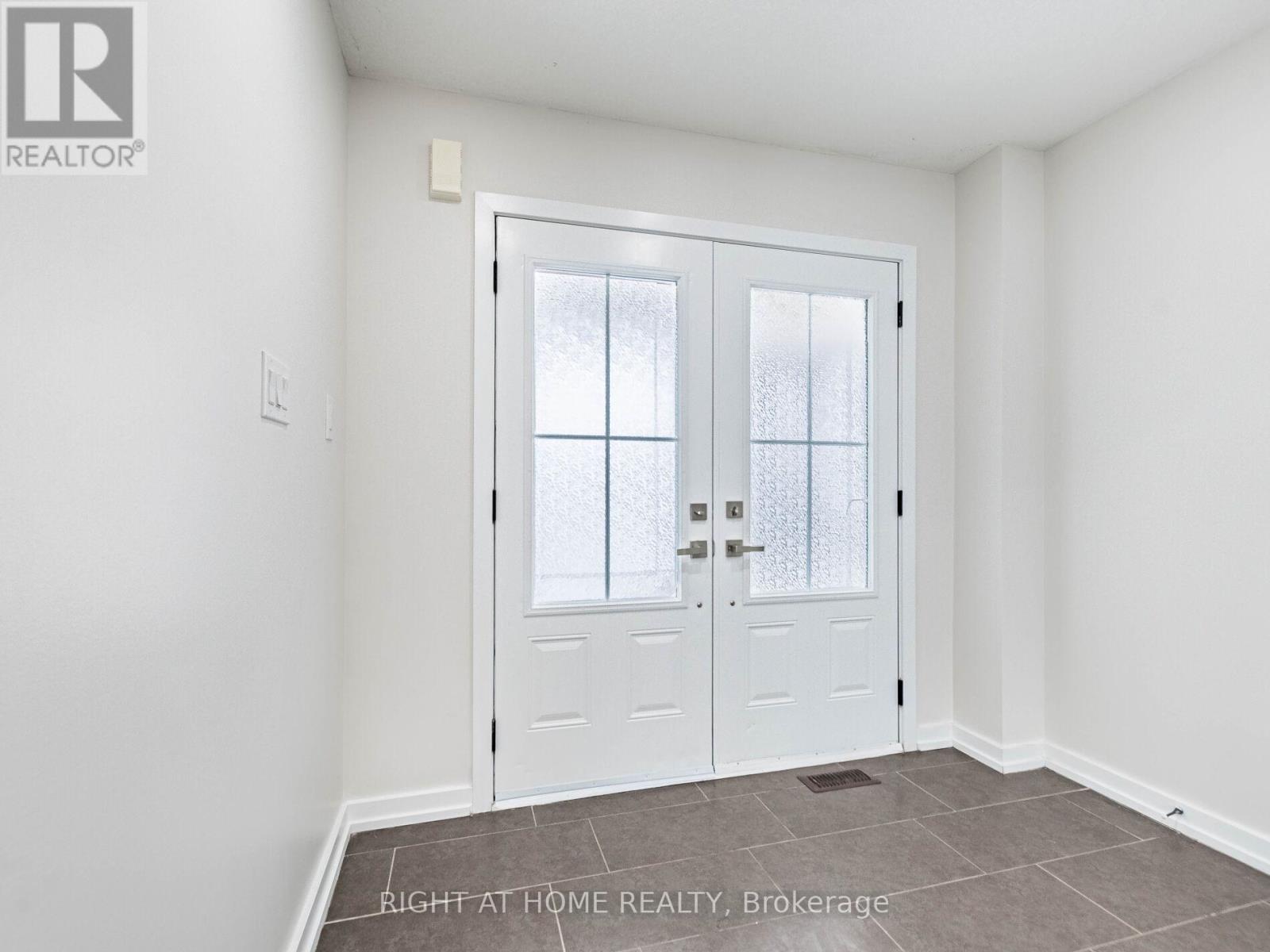 16 EDSEL ROAD - Photo 3 of 39, Brampton (Northwest Brampton), Ontario