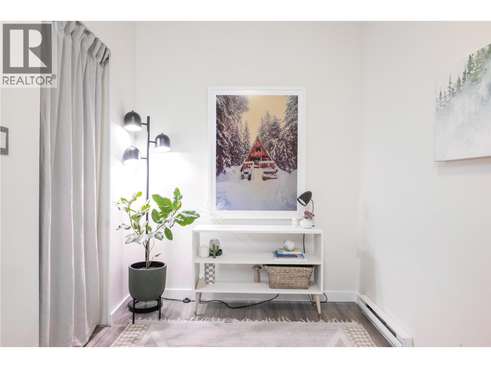 57 40632 GOVERNMENT ROAD, Squamish