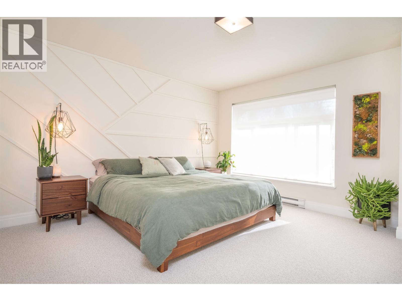 57 40632 GOVERNMENT ROAD, Squamish