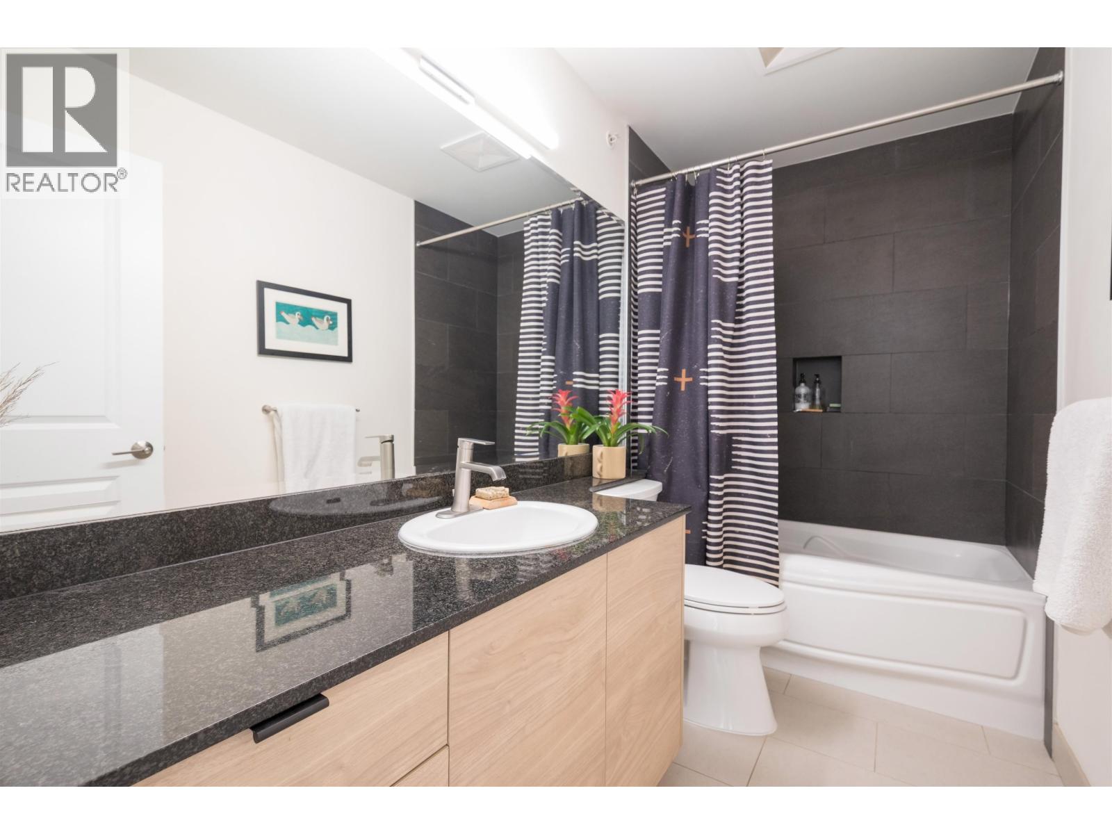 57 40632 GOVERNMENT ROAD, Squamish