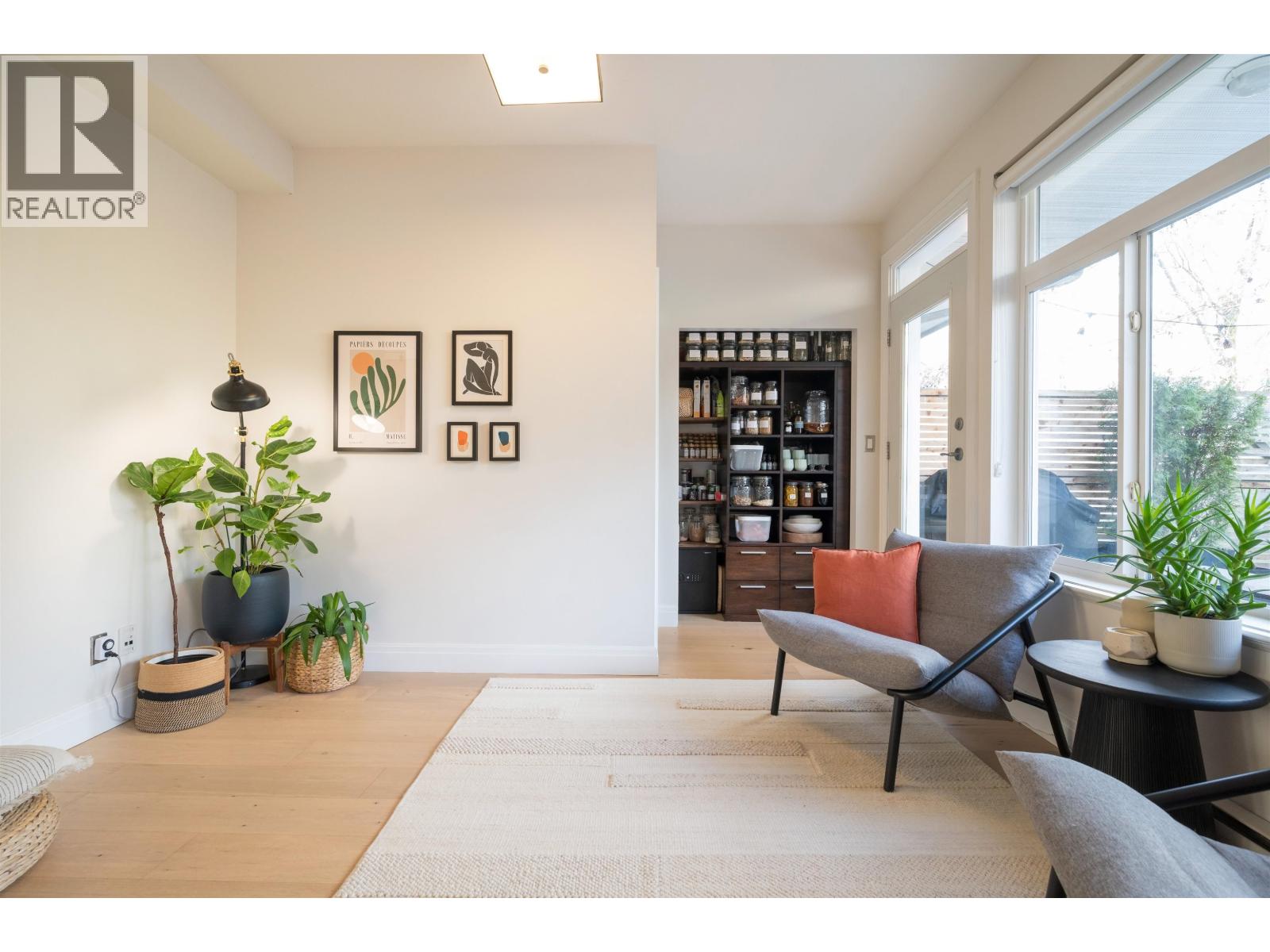 57 40632 GOVERNMENT ROAD, Squamish