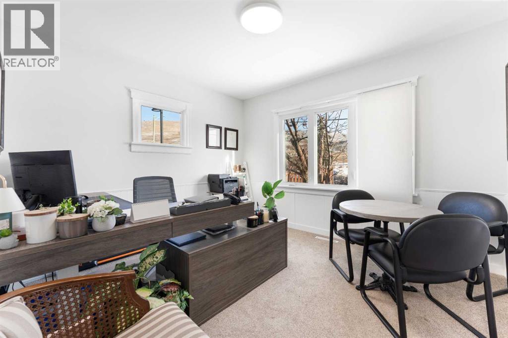 313 Ross Avenue, Cochrane