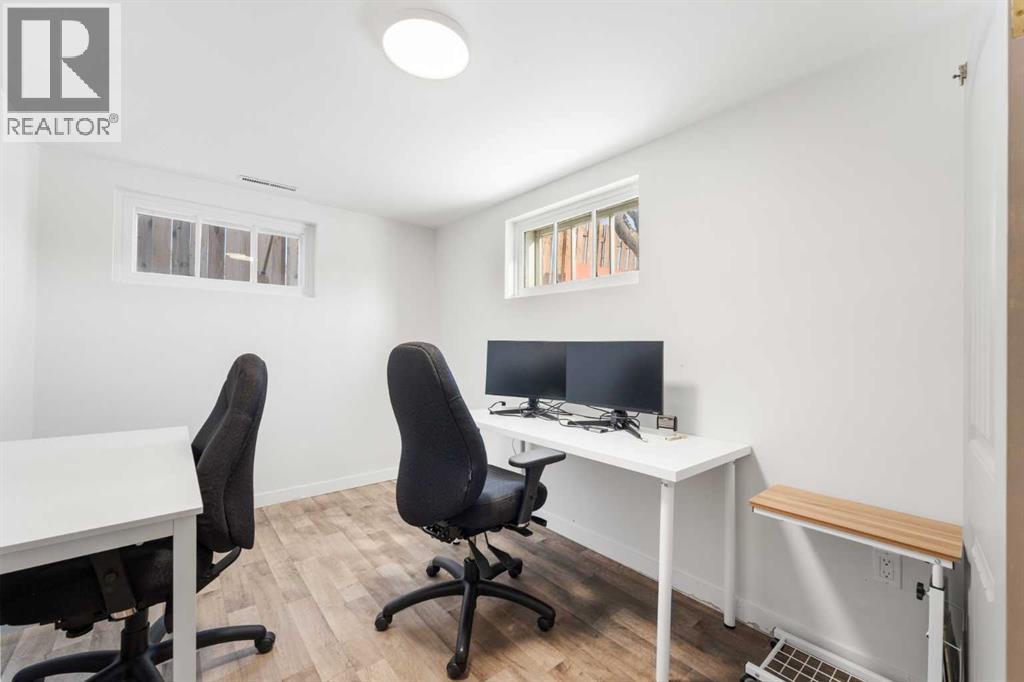 313 Ross Avenue, Cochrane