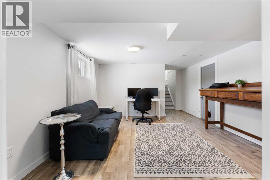 313 Ross Avenue, Cochrane