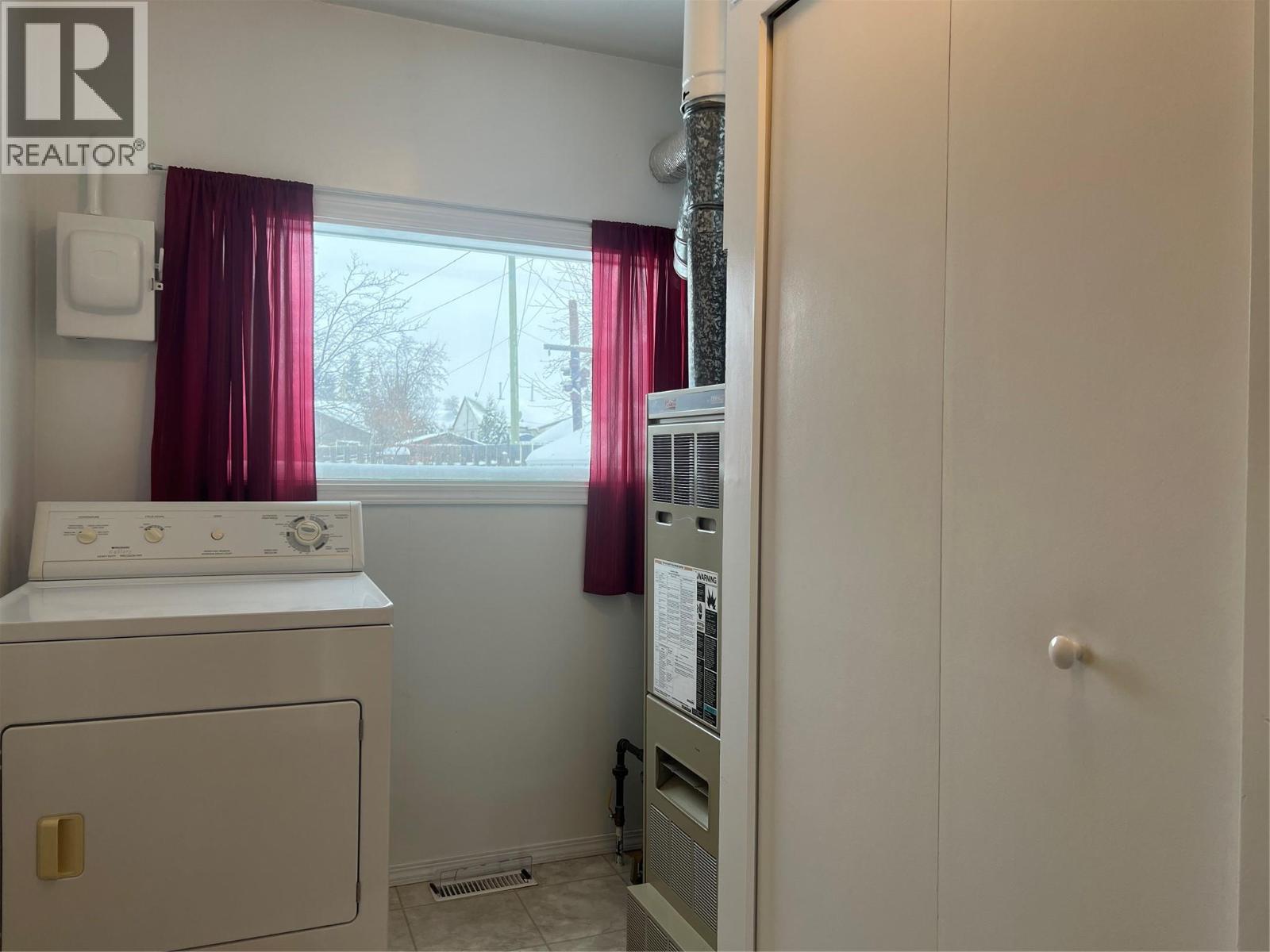 904 92 Avenue, Dawson Creek