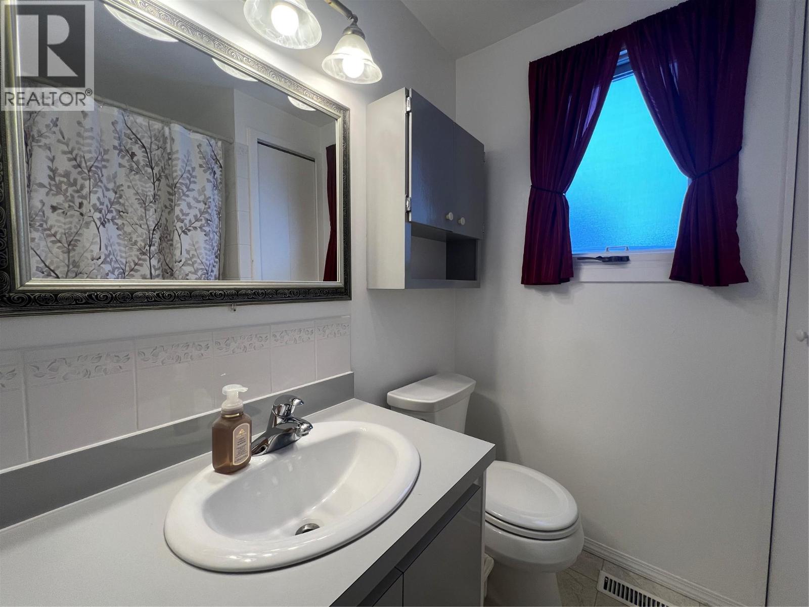 904 92 Avenue, Dawson Creek