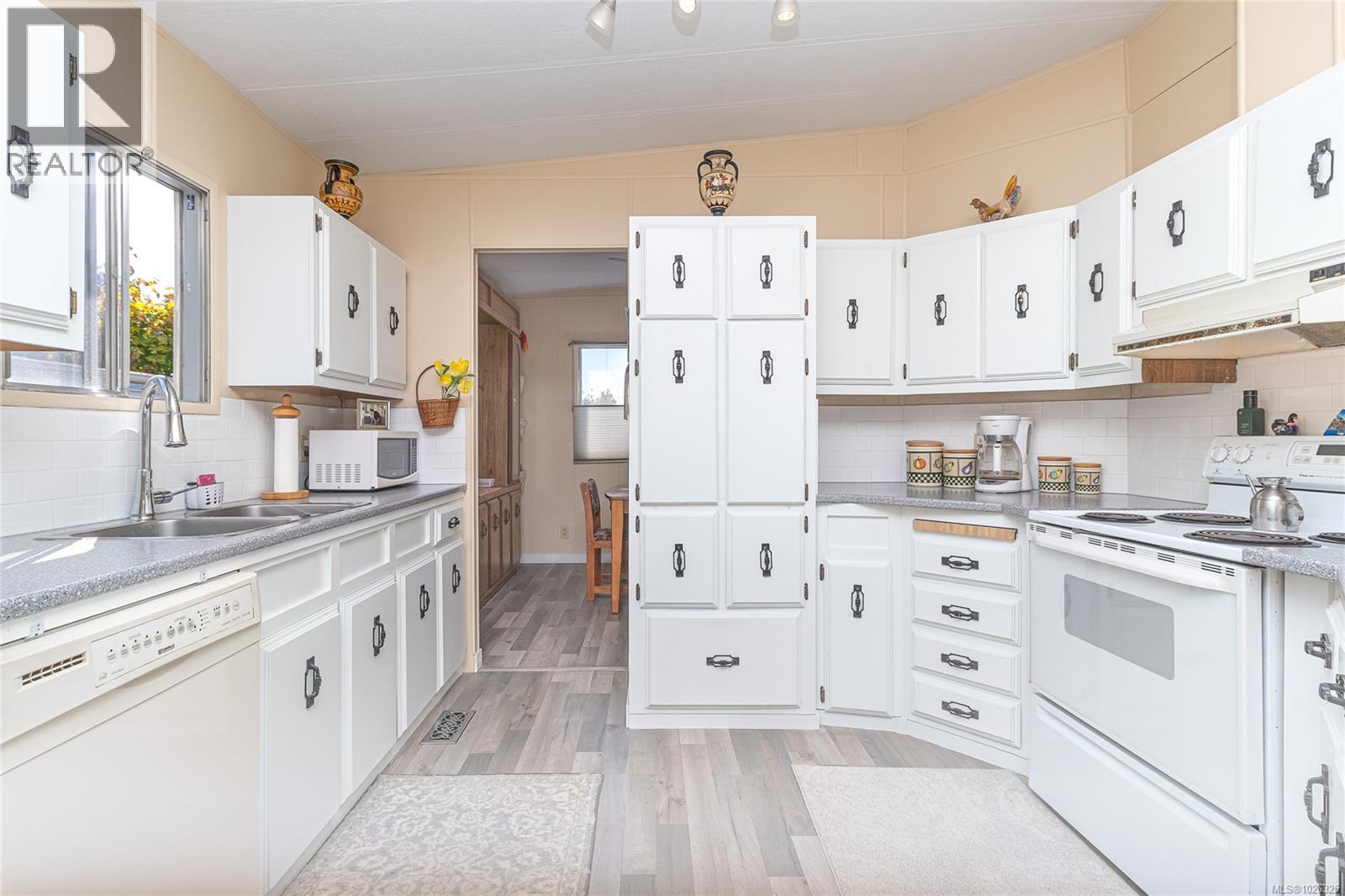 49 2847 Sooke Lake Road, Langford