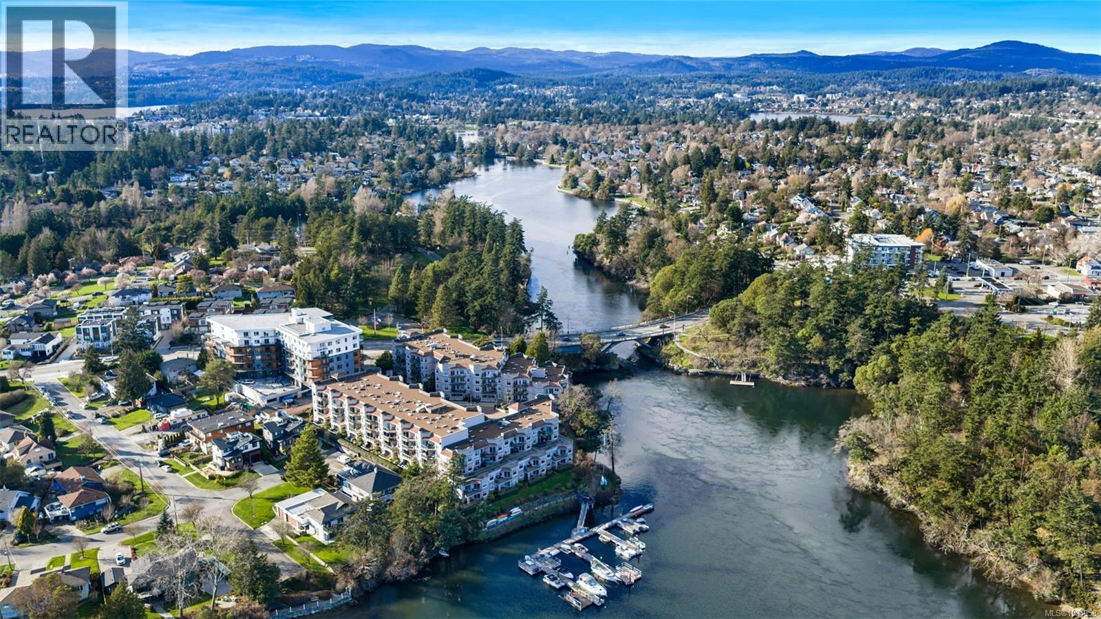 306 1085 Tillicum Rd, Esquimalt