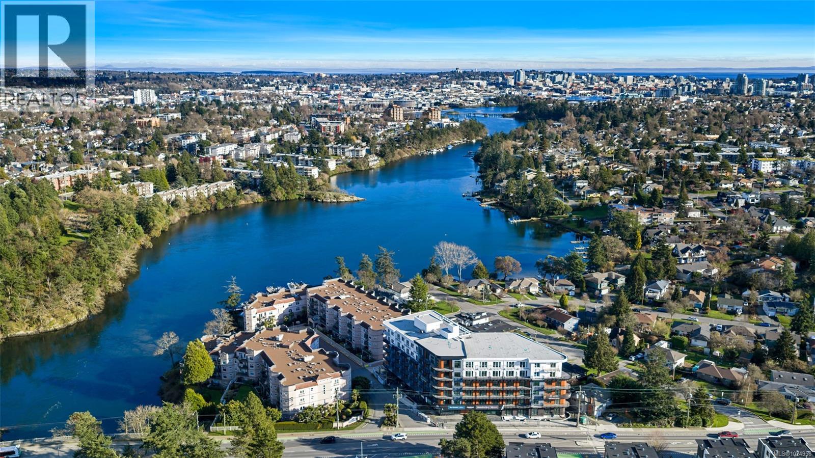 306 1085 Tillicum Rd, Esquimalt