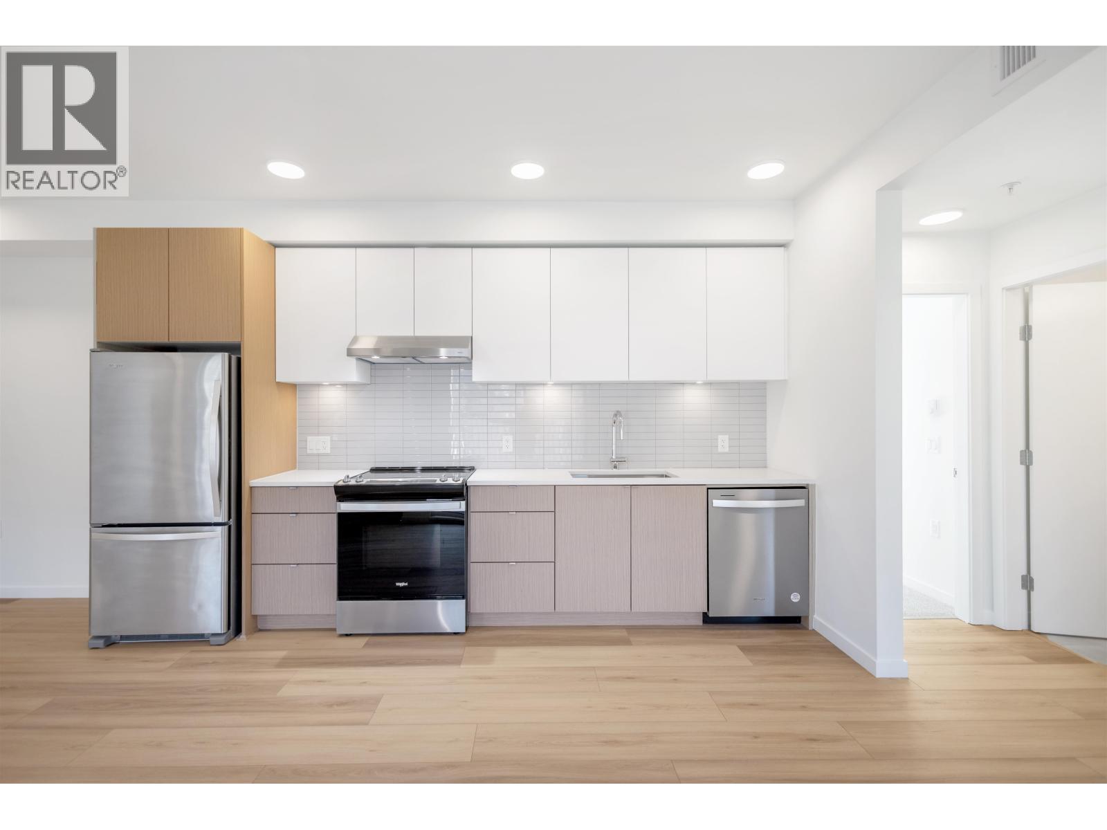 400 37994 SECOND AVENUE, Squamish