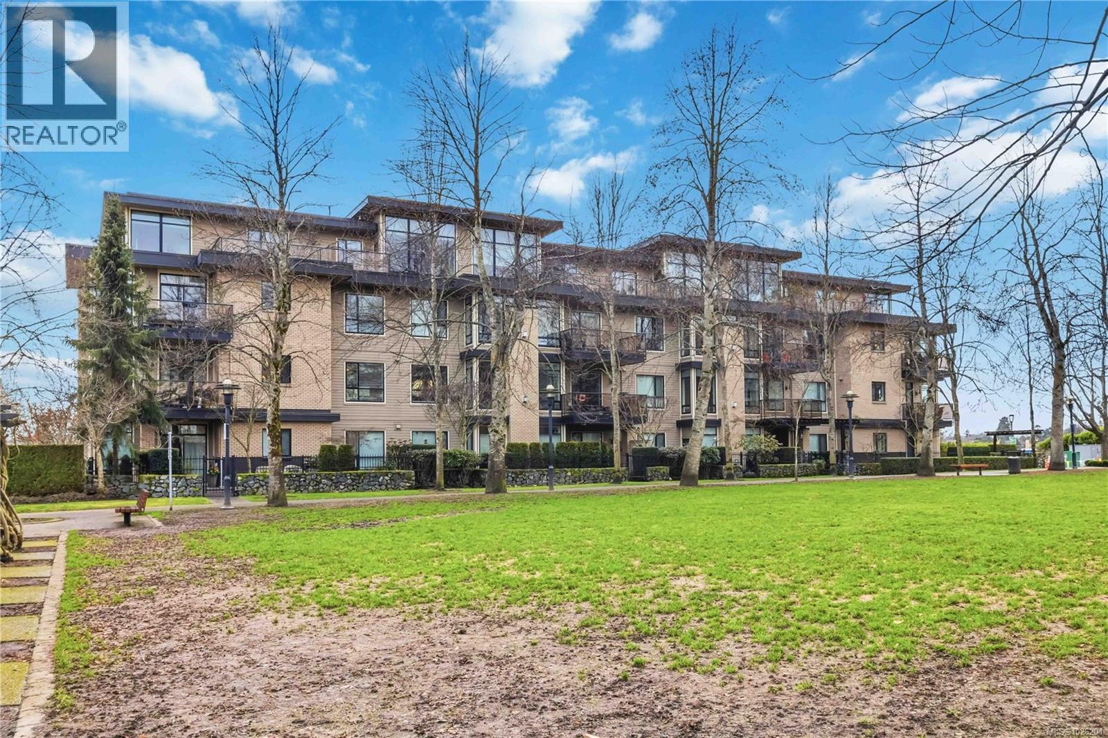 306 330 Waterfront Crescent, Victoria