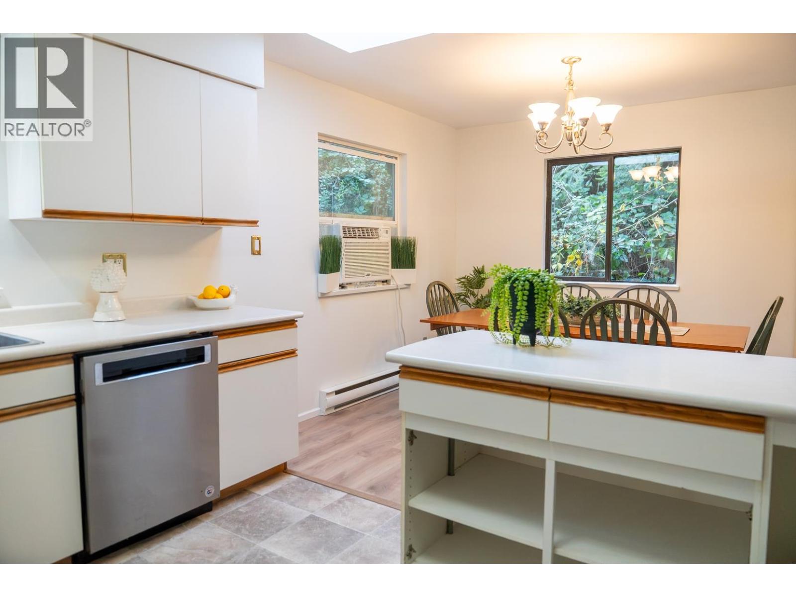 37150 SCHOONER WAY, Pender Island