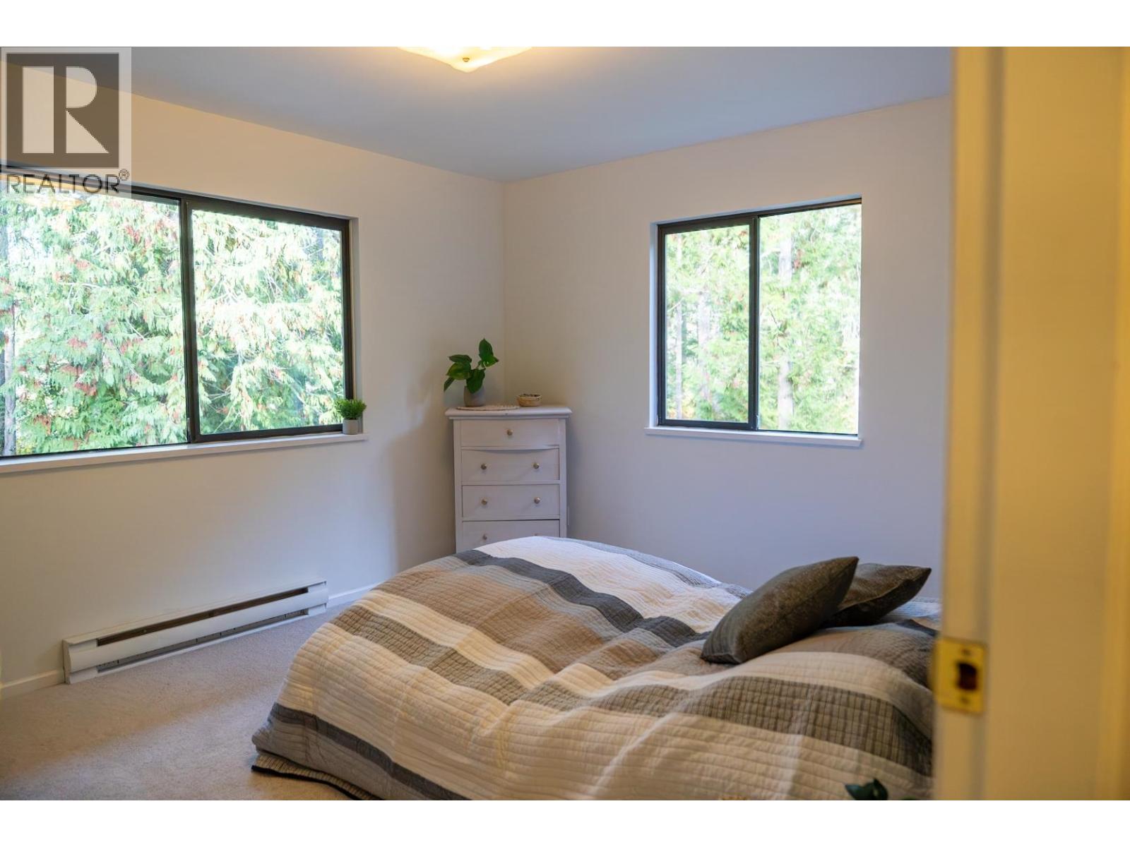 37150 SCHOONER WAY, Pender Island