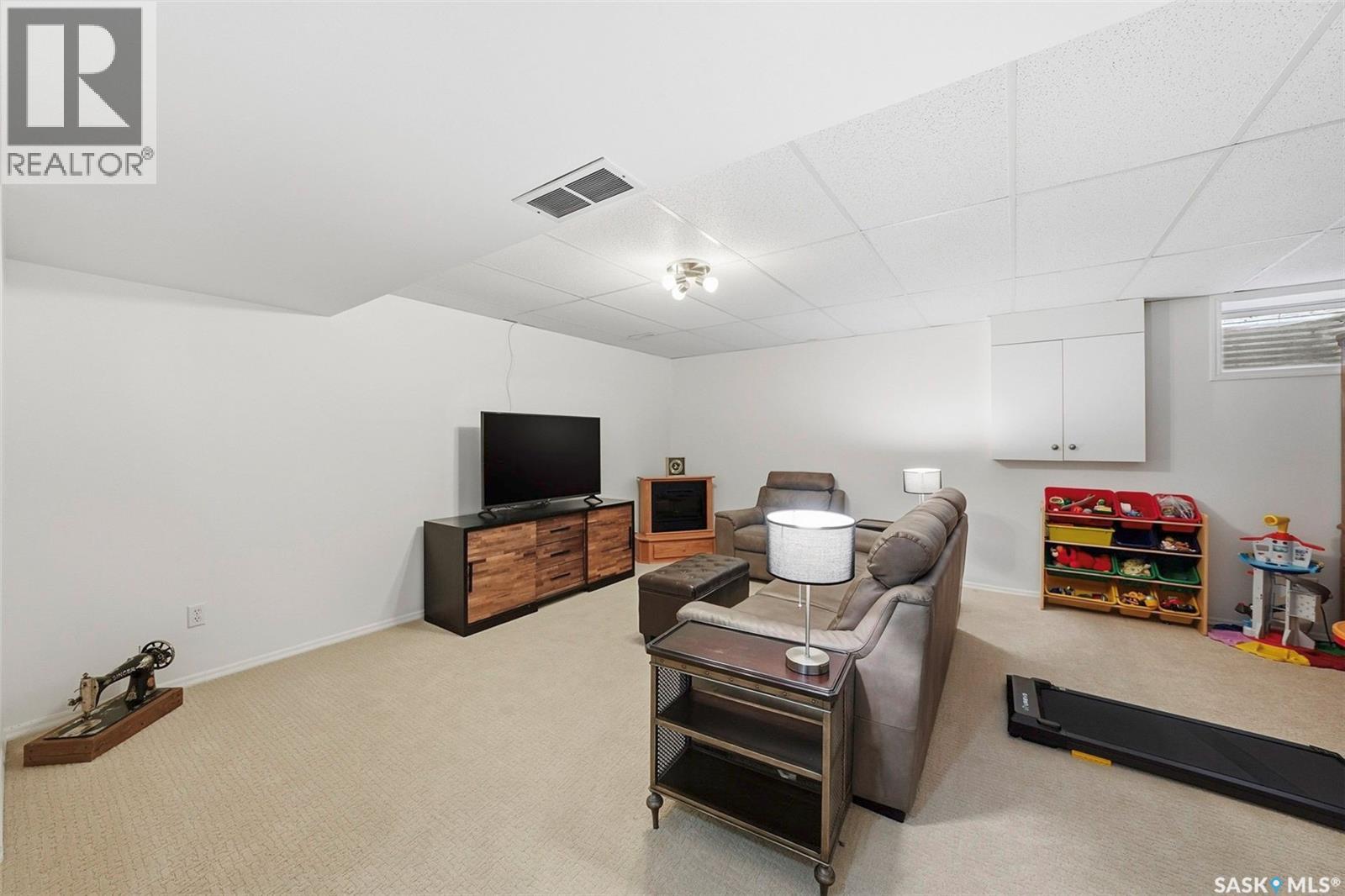 #4 102 WILLOW STREET - 20