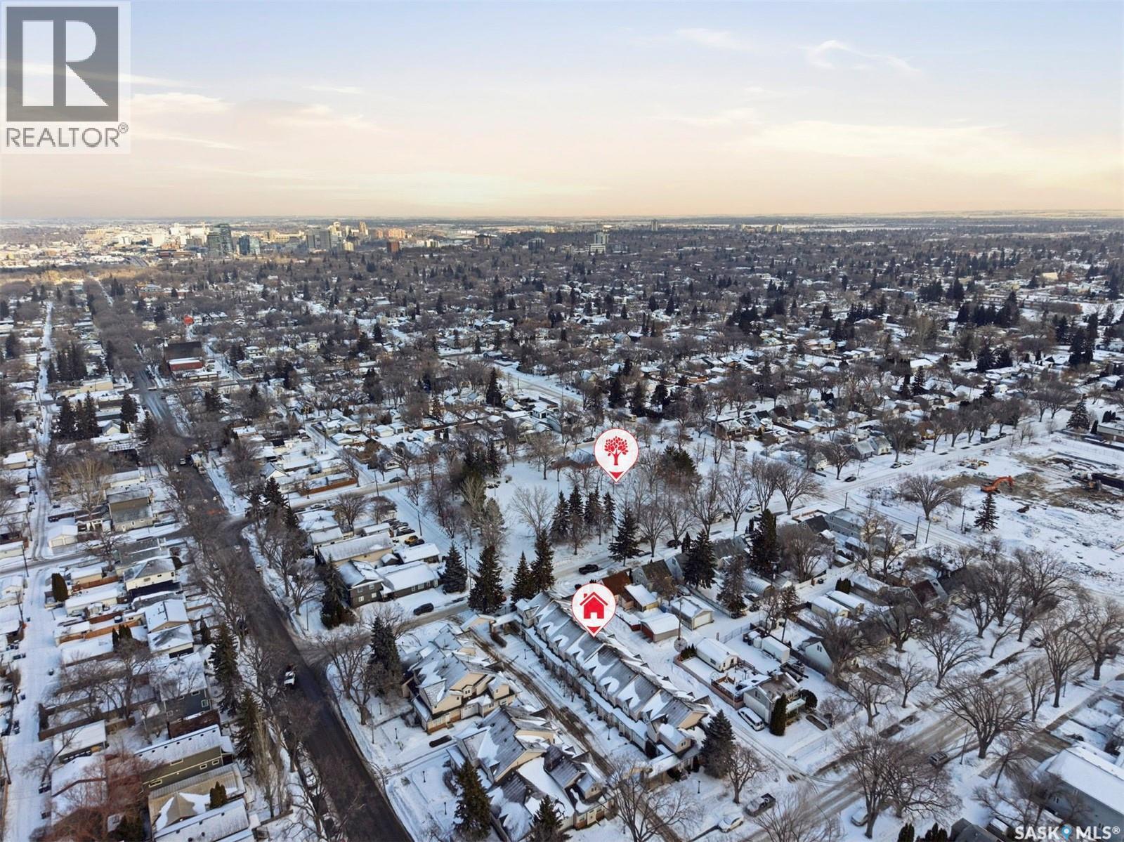 #4 102 WILLOW STREET - 32