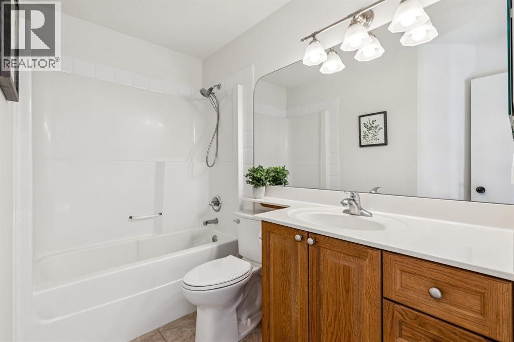 Single Family House for Sale in  Evercreek Bluffs Way SW Evergreen Calgary 