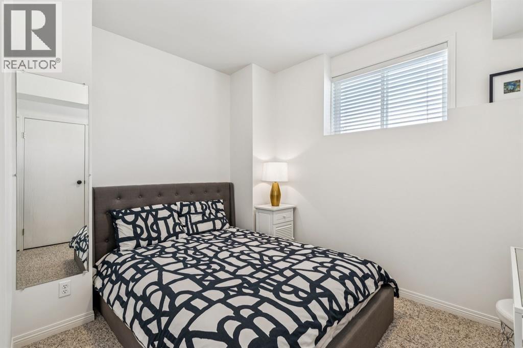 Single Family House for Sale in  Evercreek Bluffs Way SW Evergreen Calgary 