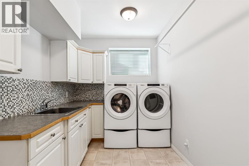 Single Family House for Sale in  Evercreek Bluffs Way SW Evergreen Calgary 