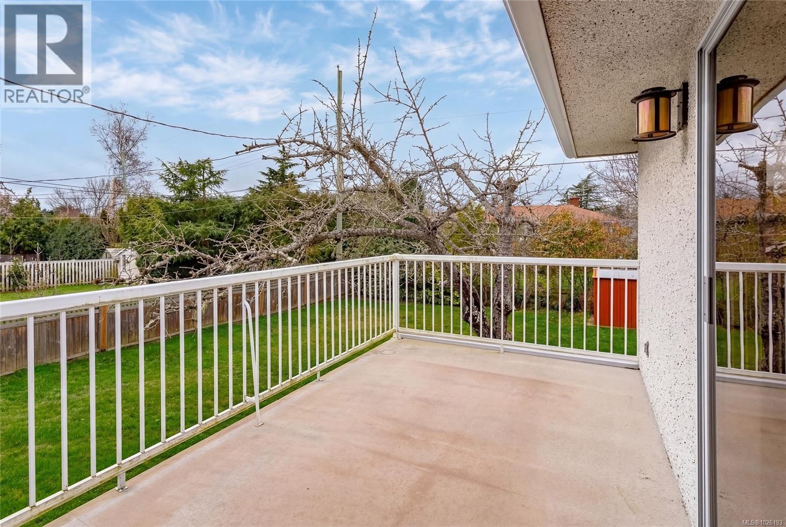  2930 Oriole Street, Saanich