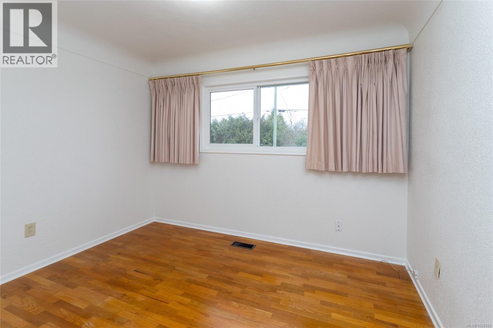  2930 Oriole Street, Saanich