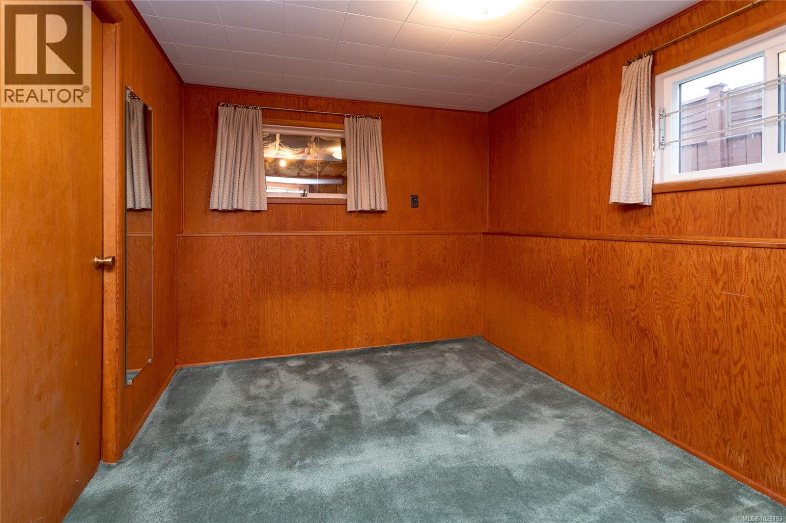  2930 Oriole Street, Saanich