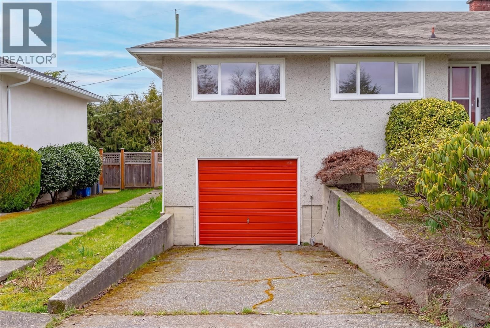  2930 Oriole Street, Saanich