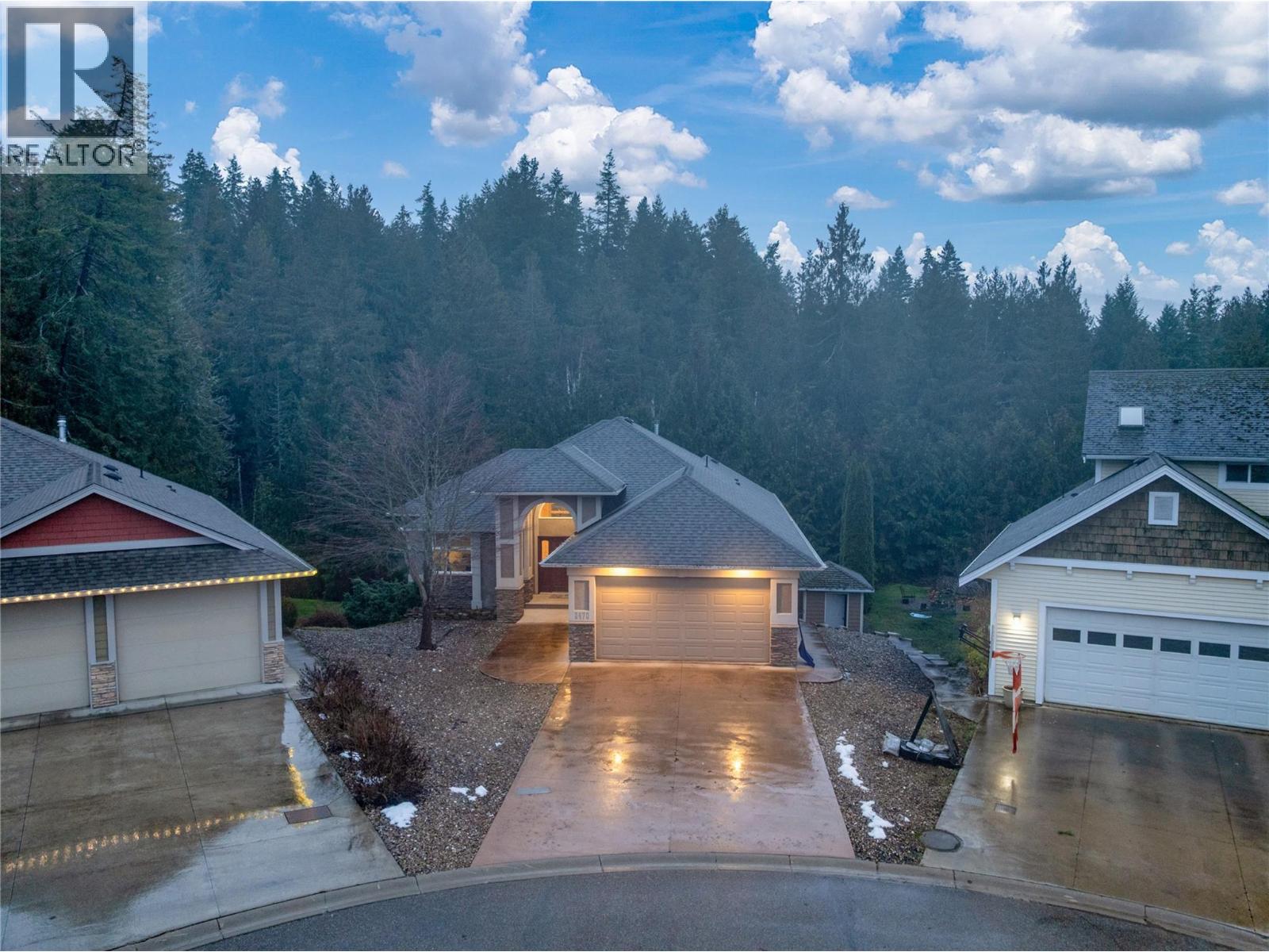 2470 24 Avenue NE, Salmon Arm