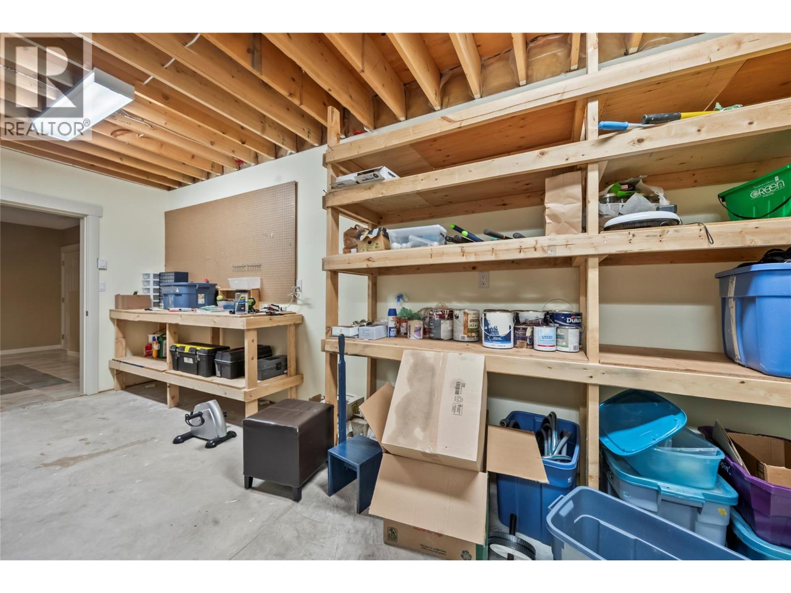 2470 24 Avenue NE, Salmon Arm