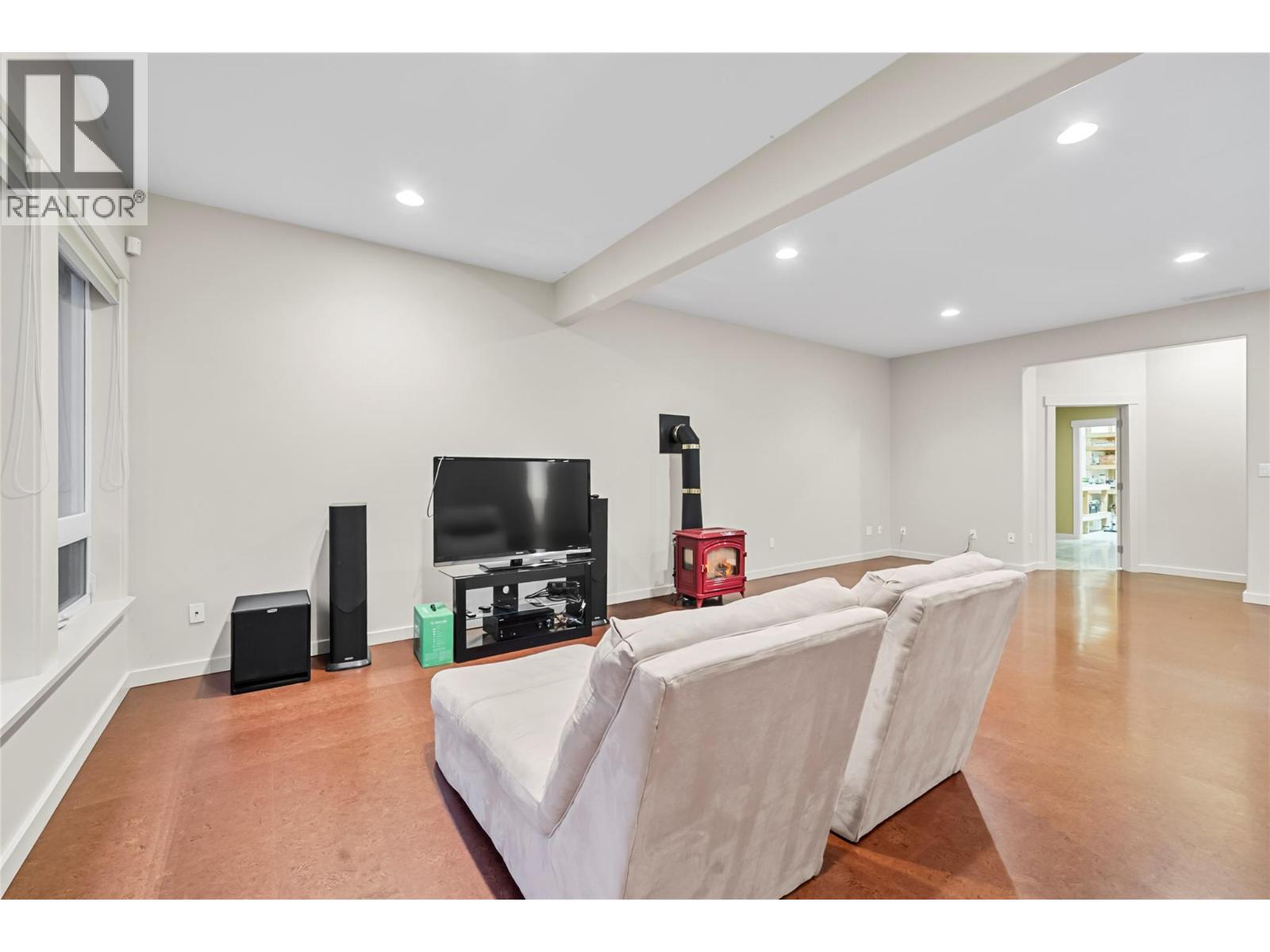 2470 24 Avenue NE, Salmon Arm