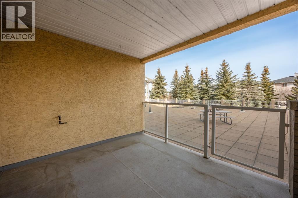 Single Family House for Sale in   Country Hills Road NW Country Hills Calgary 